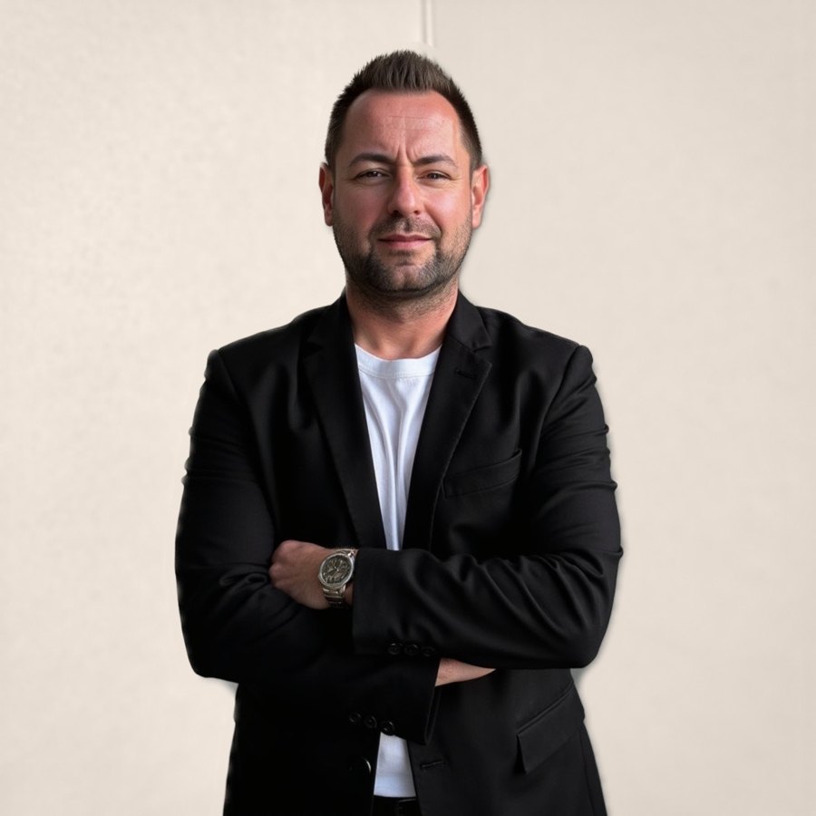 Portrait of Matthias Lesch